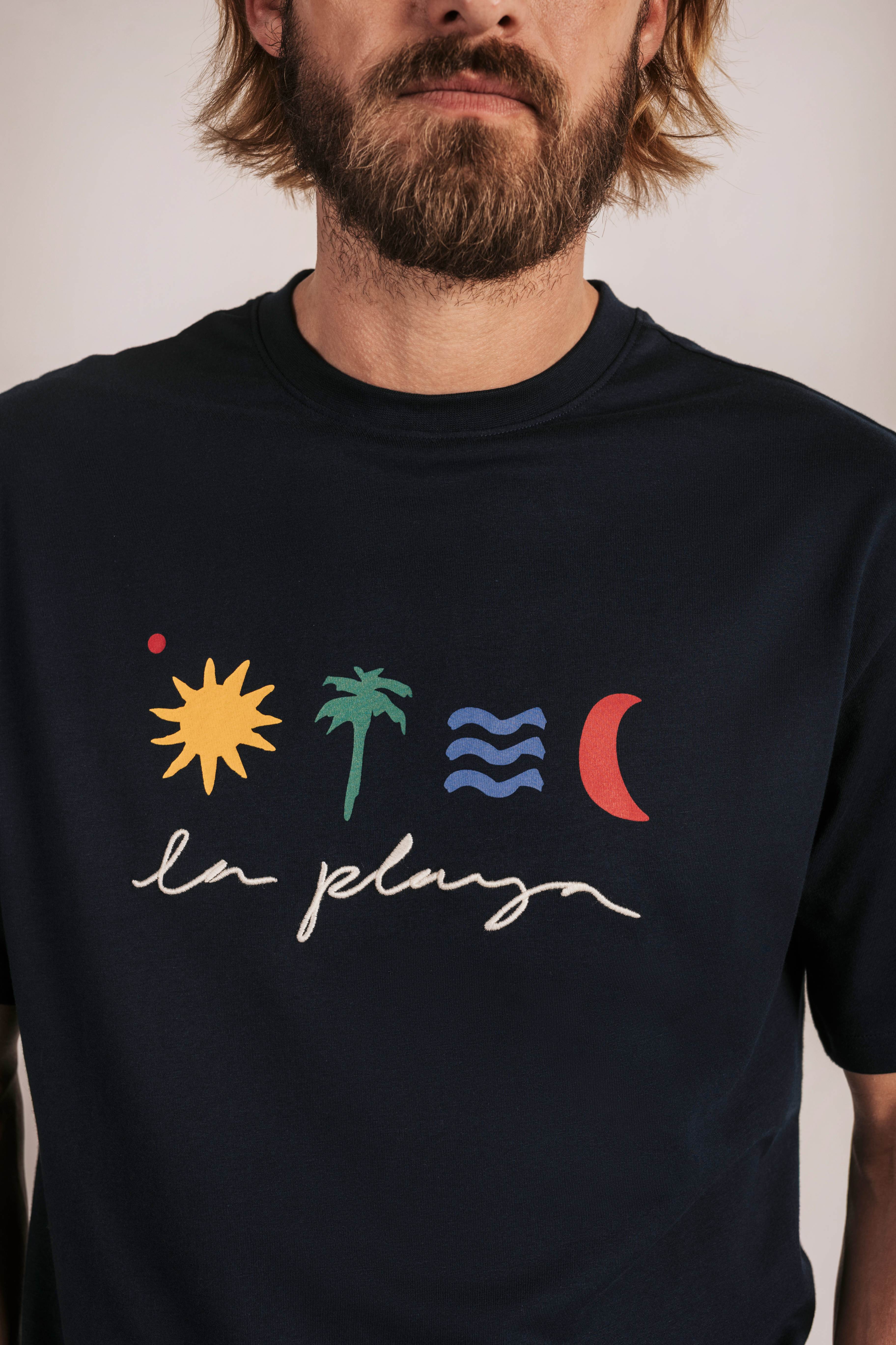 Camiseta confort iconos - Image 3