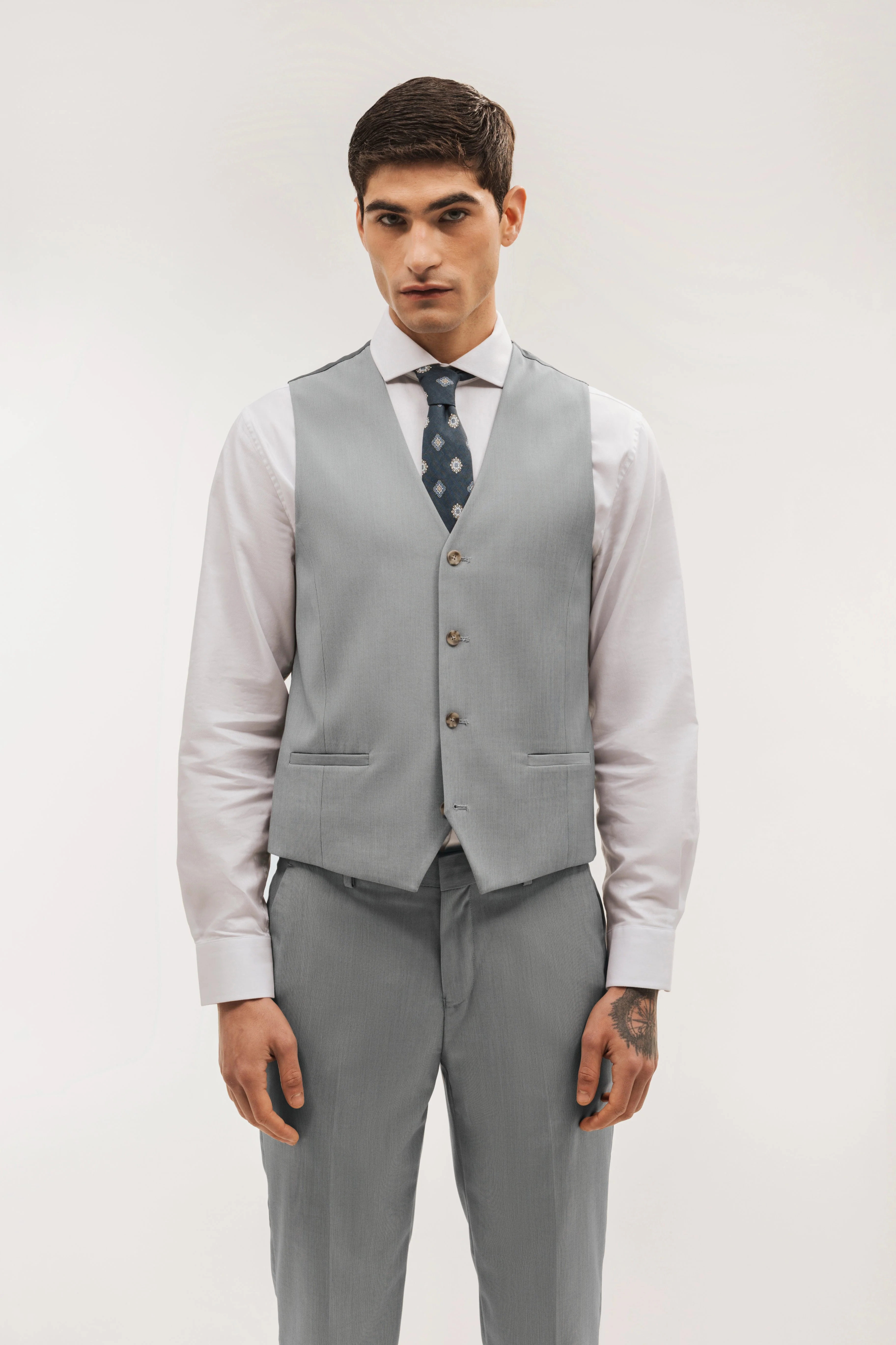 Chaleco traje slim fit falso liso