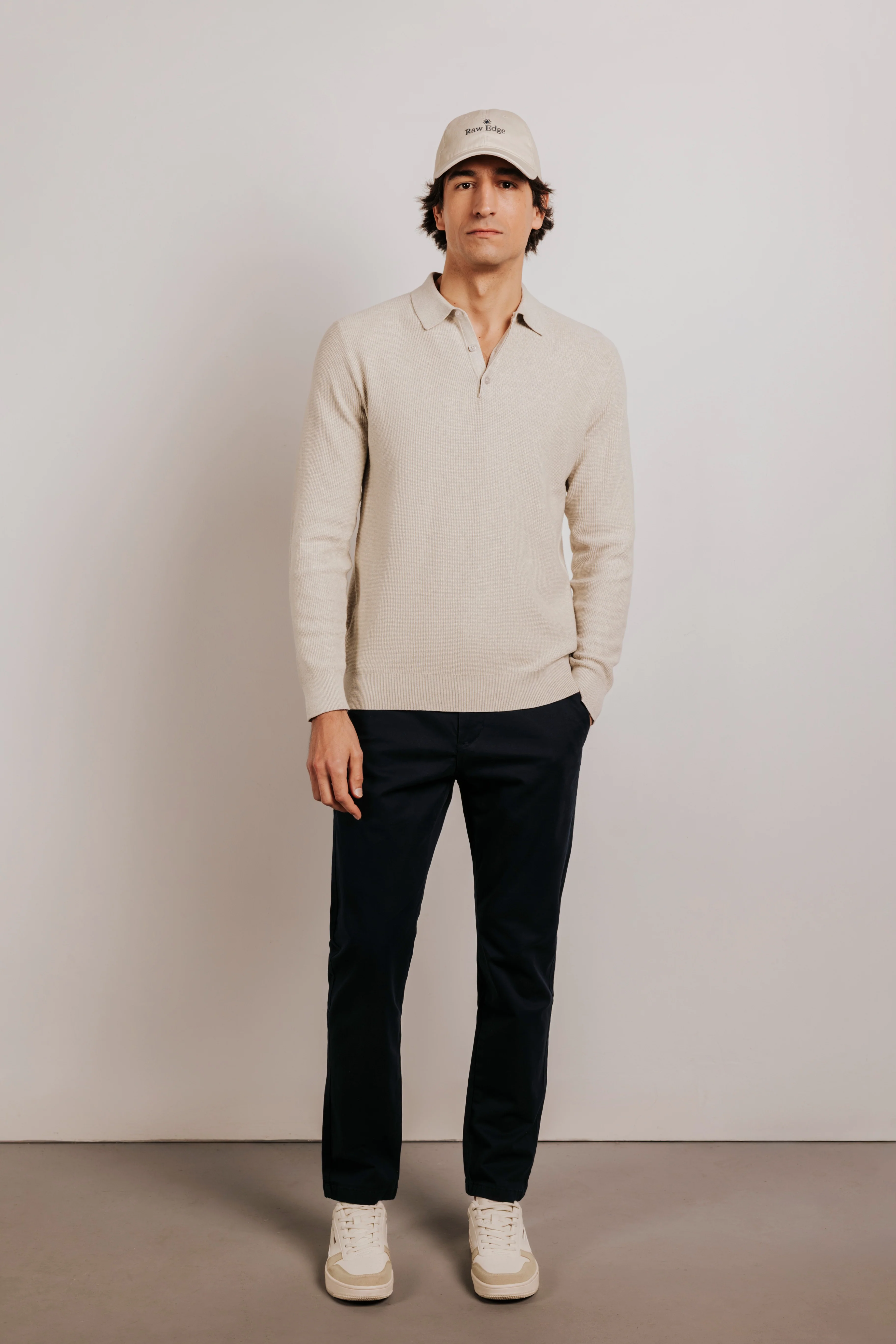 Pantalón chino slim fit esencial - Image 4